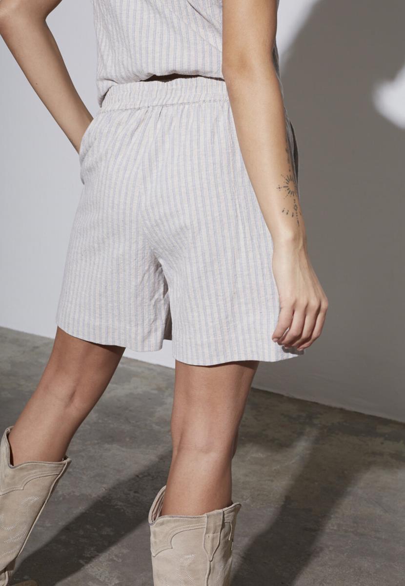 Sisters Point Short Ella-Sho14 Beige 3