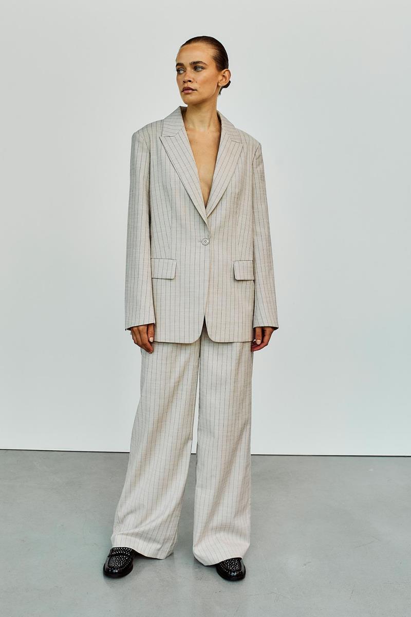 WithBlack Blazer Violet Tailored Beige 1