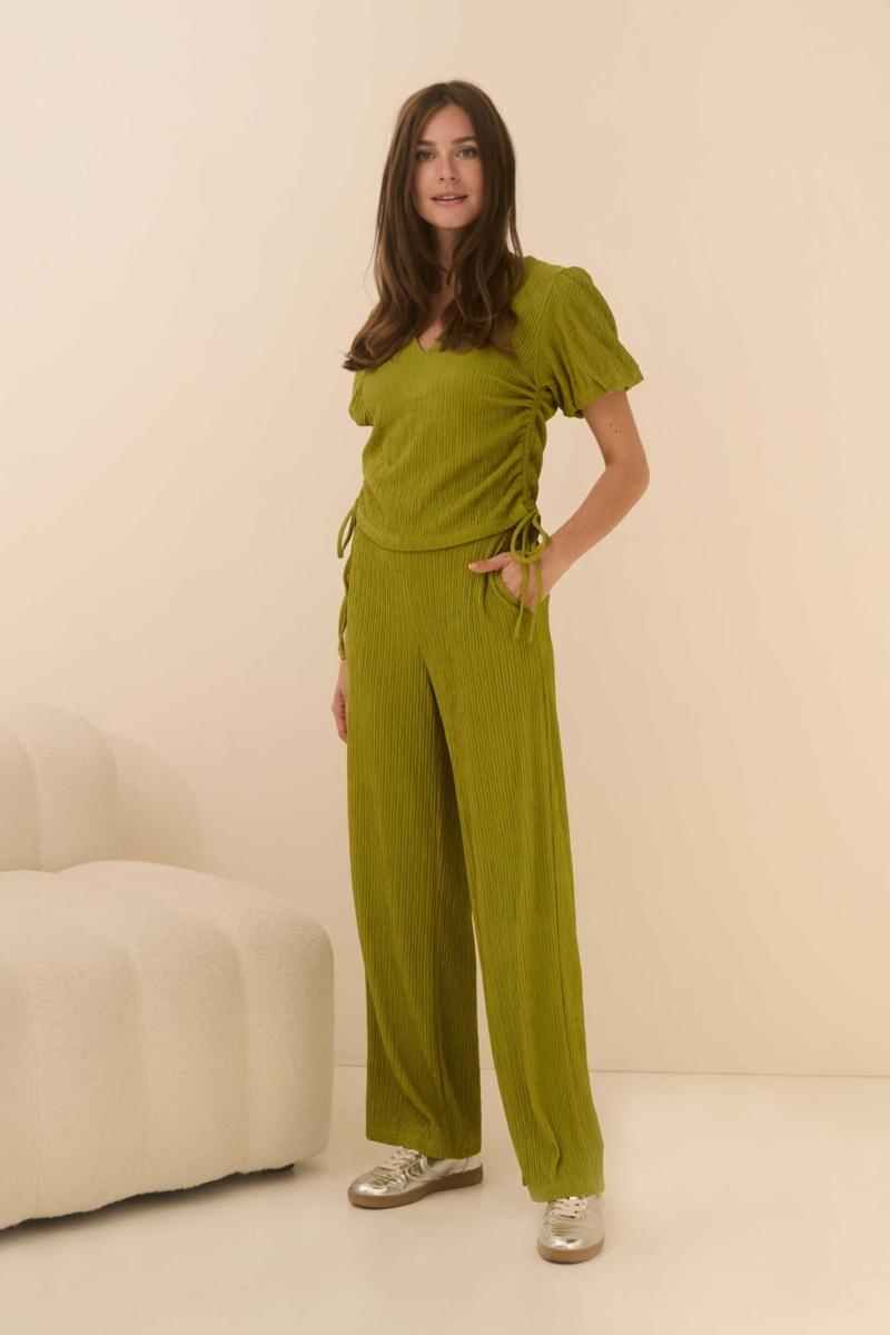 Lofty Manner Lofty Manner T-Shirt QC12 - Top Celia Groen 3