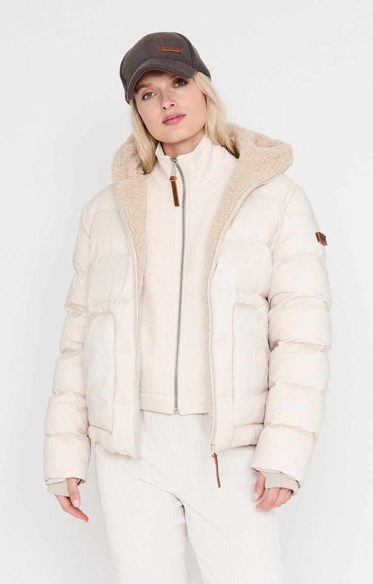 Moscow Jack Ogmunda Off-White 1