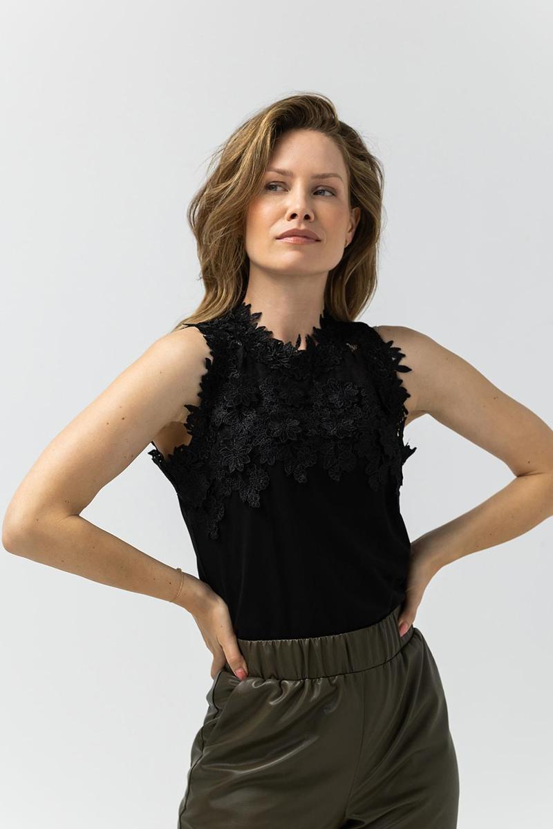 Label DOT Top 2525009 Zwart 1