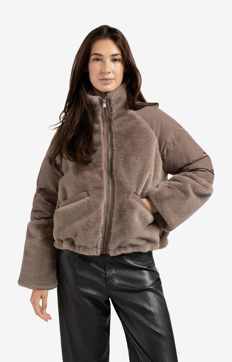 YAYA Jack 02-001062-509 Bruin 1