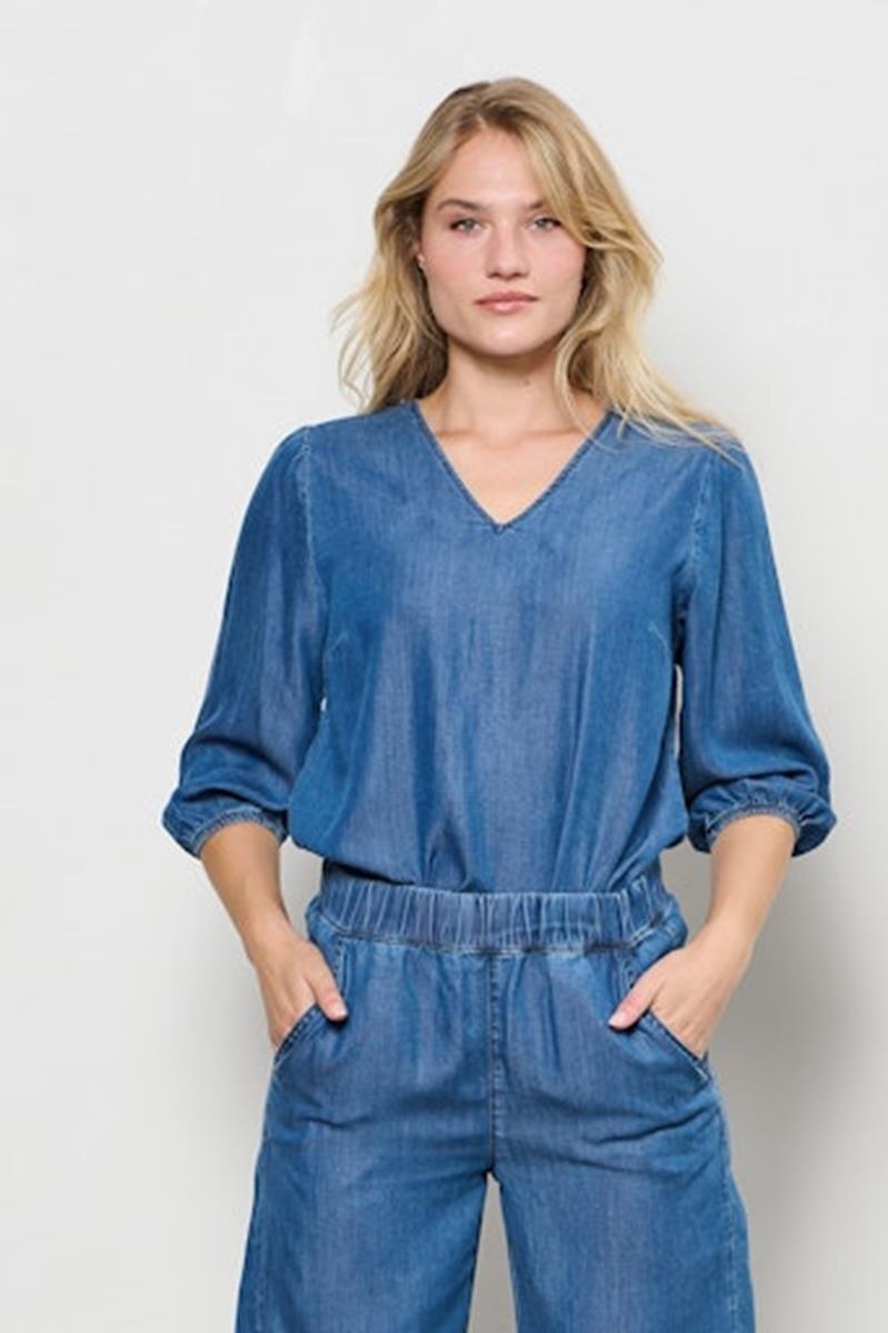 &Co Woman &Co Woman Blouse Jennifer Blauw 1