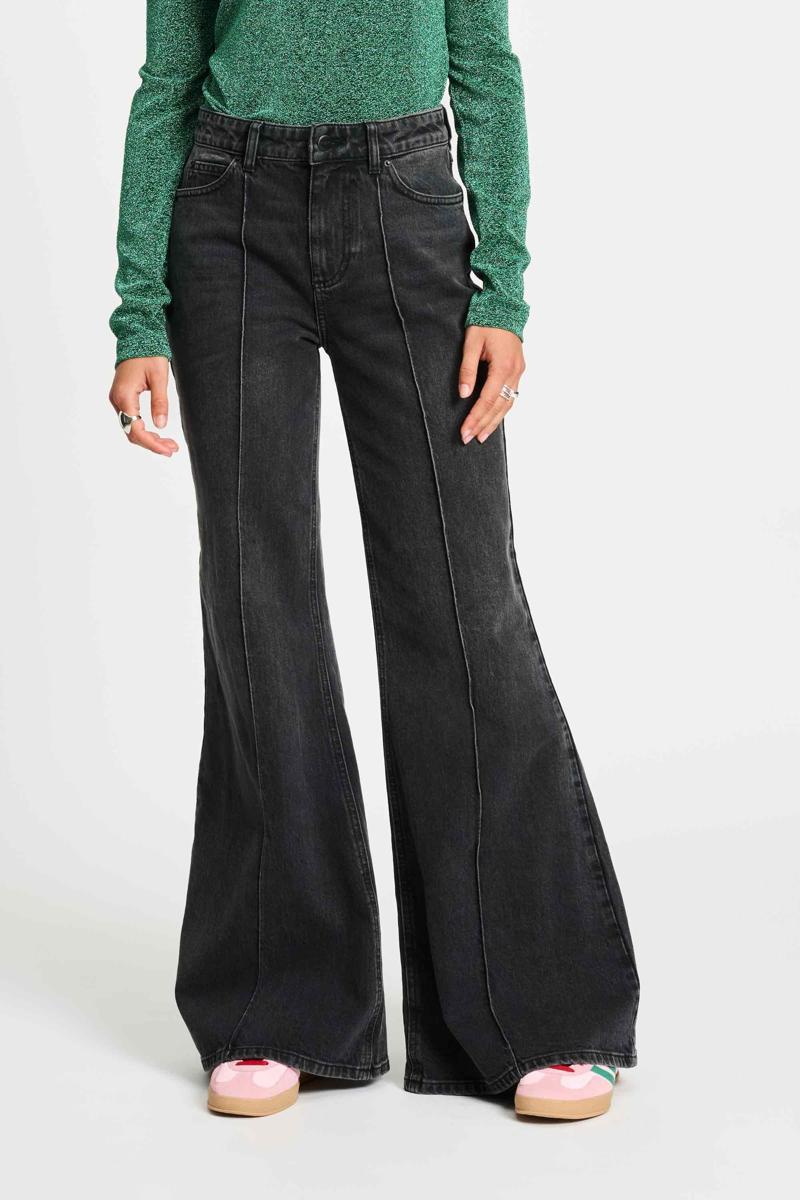 POM Amsterdam Jeans Flare Zwart 1