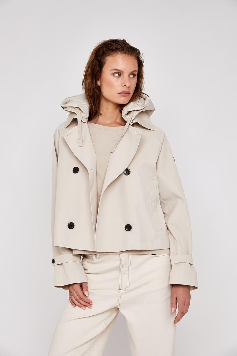 Moscow Moscow Jack Trenchshort Off-White 1