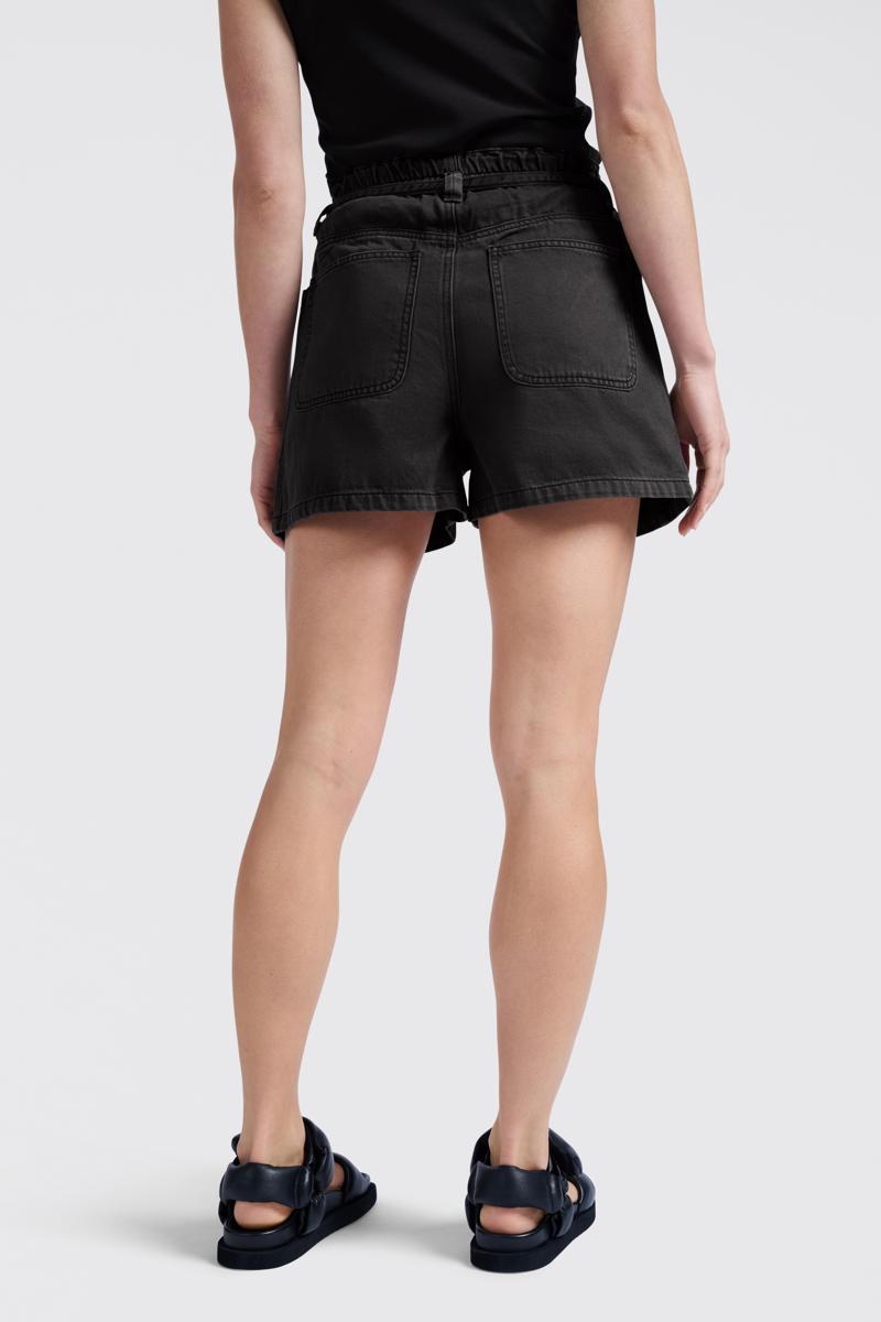 YAYA Short 01-321023-505 Zwart 4