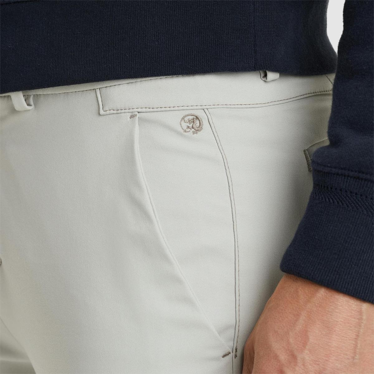 Cast Iron Pantalon Riser Chino Off-White 3